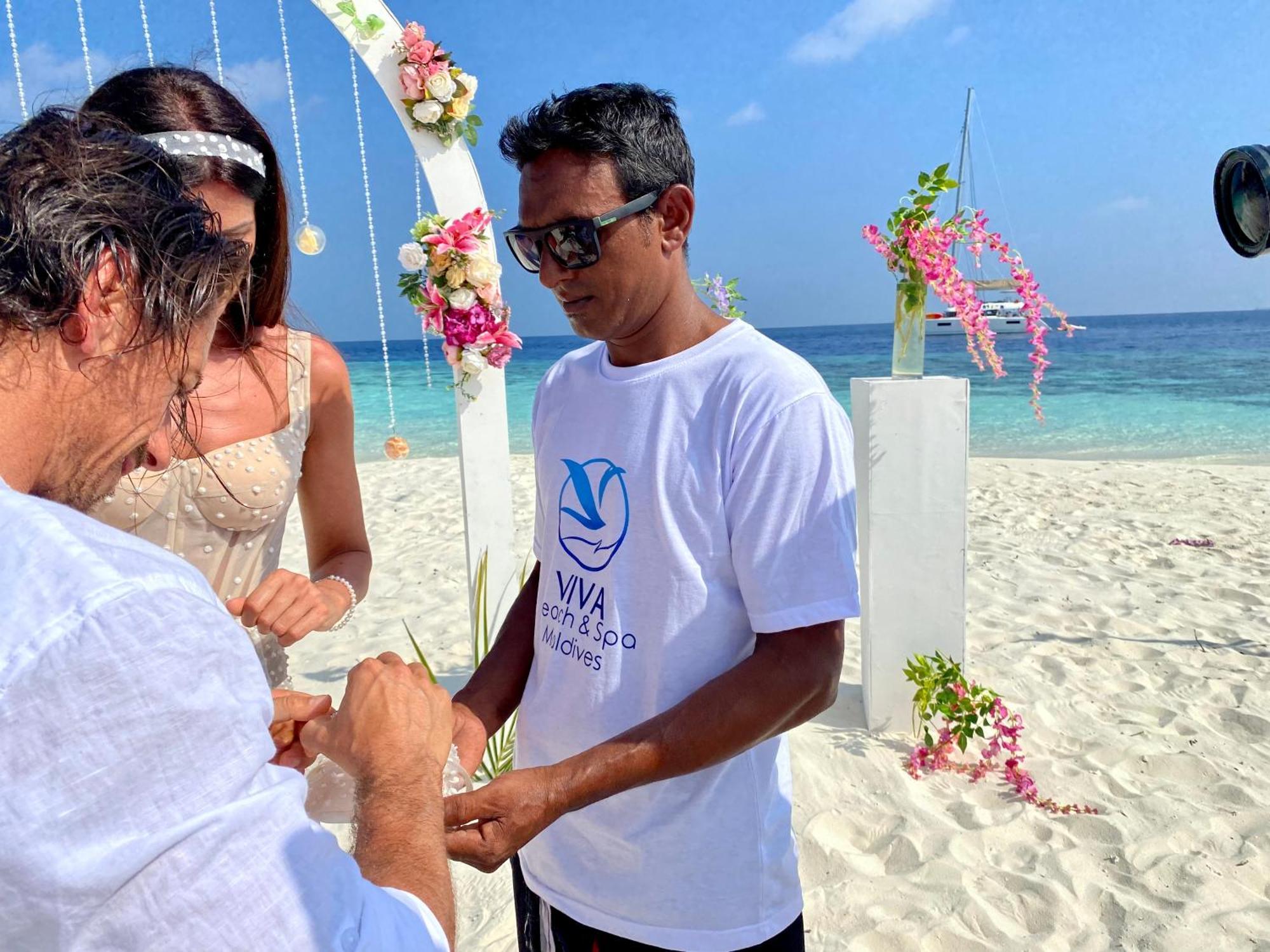 Viva Beach Maldives Hangnaameedhoo Exterior photo